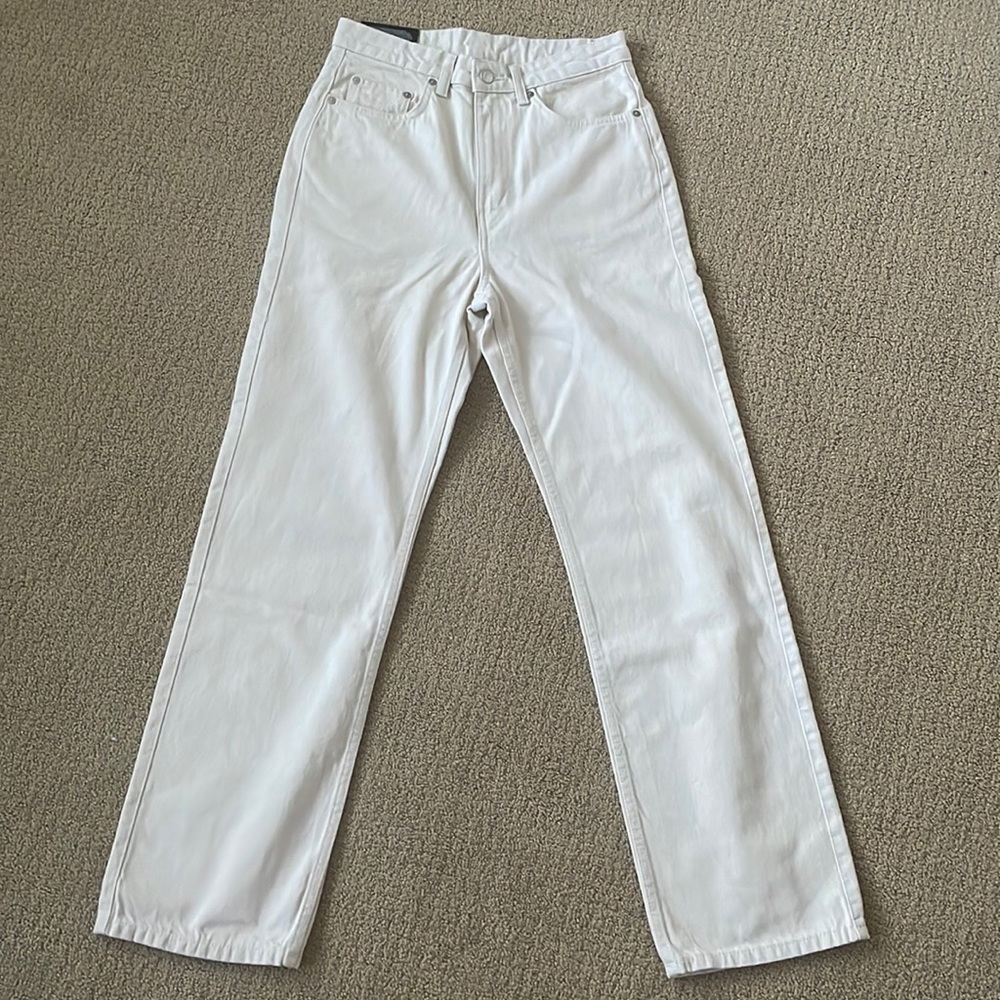 Women’s High Waisted Straight Leg Jeans